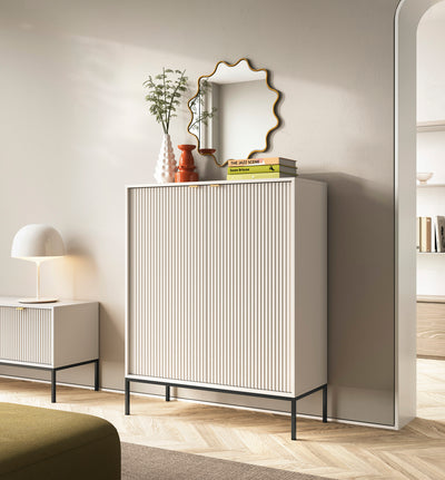 Komoda dwudrzwiowa wysoka 104 cm VERO